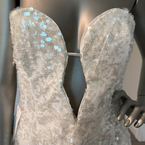 REVOLVE + Bardot Jinxa Mini White Sequin Sleeveless Dress Size 6 Medium - Picture 5 of 9